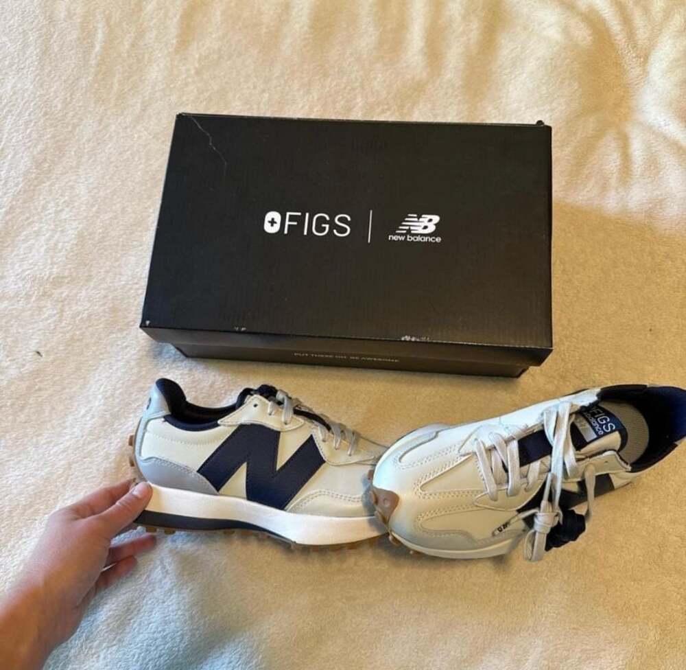 New Balance x FIGS 327 Black sneakers